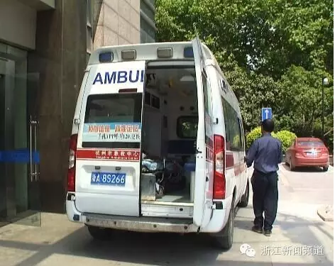 五一假期，杭州一工地的起重機吊機倒塌，造成1人重傷，3人輕傷